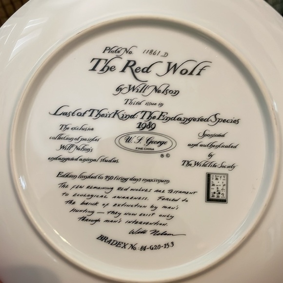 The Red Wolf Will Nelson Vintage Last of Their Kind: Endangered Species Plate - Picture 7 of 16